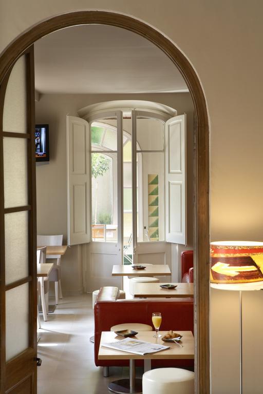 Hotel Mar De Tasmania - Auto Check-In La Bisbal d'Emporda Εξωτερικό φωτογραφία